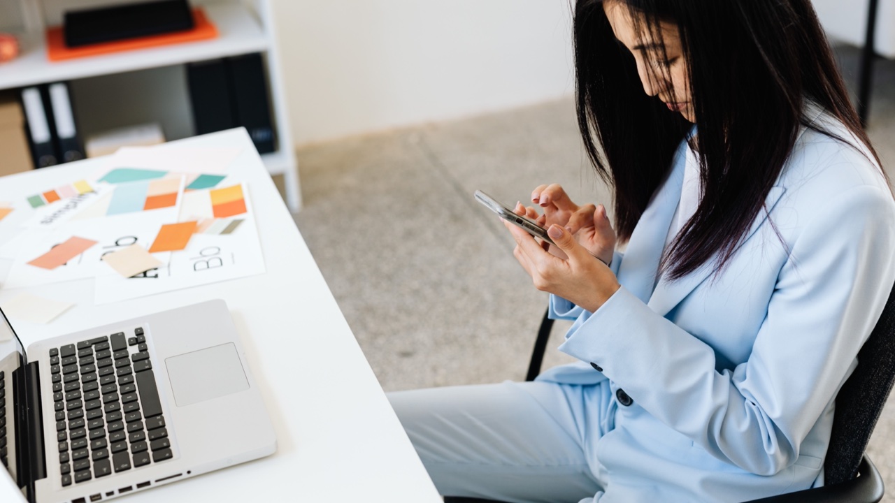 Why I Stopped Using a Phone Case With a Built-In Stand